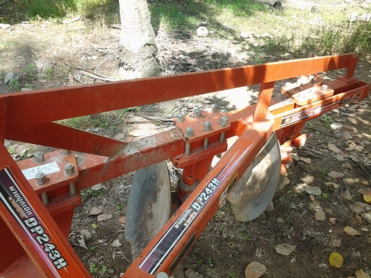 kubota m6040 สภาพเหมือนใหม่ มีดันหน้า ผาน6 ผาน3มีเล่ม เอกสาสารพร้อมโอน kubota m6040 สภาพเหมือนใหม่ มีดันหน้า ผาน6 ผาน3มีเล่ม เอกสาสารพร้อมโอน