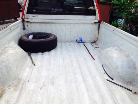 ขายอีซูซุ D-MAX มือเดียวป้ายแดง ปี 2002 เครื่องดีรถเดิมๆ พร้อมใช้ ราคา 138,000 บาท ติดต่อคุณเอ๋ 092-6356419