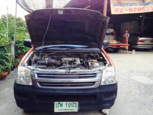 ขายอีซูซุ D-MAX มือเดียวป้ายแดง ปี 2002 เครื่องดีรถเดิมๆ พร้อมใช้ ราคา 138,000 บาท ติดต่อคุณเอ๋ 092-6356419