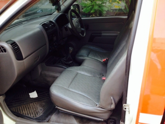 ขายอีซูซุ D-MAX มือเดียวป้ายแดง ปี 2002 เครื่องดีรถเดิมๆ พร้อมใช้ ราคา 138,000 บาท ติดต่อคุณเอ๋ 092-6356419