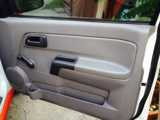 ขายอีซูซุ D-MAX มือเดียวป้ายแดง ปี 2002 เครื่องดีรถเดิมๆ พร้อมใช้ ราคา 138,000 บาท ติดต่อคุณเอ๋ 092-6356419