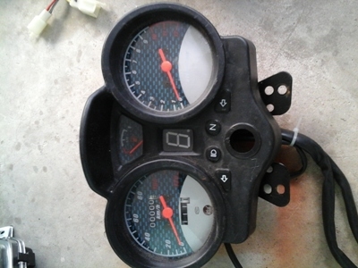 ไมล์แต่งพร้อมเกจน้ำมันและวัดรอบ ได้ทุกรุ่น ราคา 500 บาท