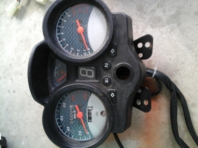 ไมล์แต่งพร้อมเกจน้ำมันและวัดรอบ ได้ทุกรุ่น ราคา 500 บาท