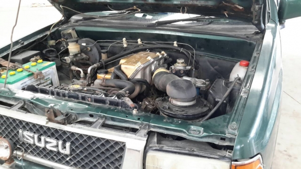 ขายรถISUZUมังกร จดทะเบียนปี38 มีแม๊คไลเนอ ล้อแม๊ค ไม่เวอร์ เครื่องมีอ่อน ทะเบียนไม่ขาด ขายตามสภาพ