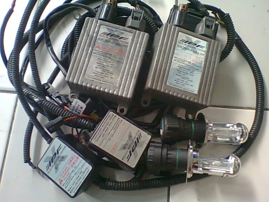 XENON H4 สไลด์ IPF MADE IN JAPAN