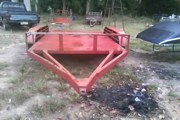 ขายเทรลเลอร์ลากจูง สภาพพร้อมใช้งาน ราคา49,000 สนใจโทร 090-8588220คุณนะ 093-3258446คุณบิว หรือเข้าดูสินค้าอื่นๆได้ที่ www.truck.in.th/498 หรือเพจFacebook ณรงค์ ซื้อขายรถมือสอง (เว็บไซต์ส่วนตัว) หรือFacebook ตลาดรถมือสอง คุณนะ