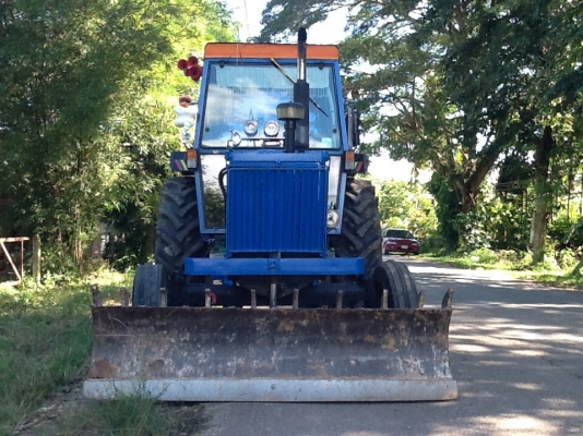 รถไถ่นาฟอร์ด 6610 แต่งสุดหล่อ แอร์เย็น เล่มพร้อม พร้อมใช้งาน เล่มติดมือ.....