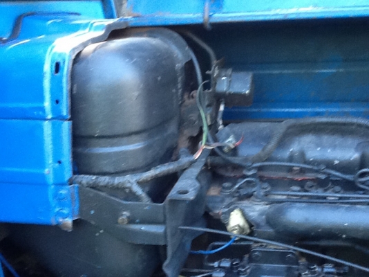 รถไถ่นาฟอร์ด 6610 แต่งสุดหล่อ แอร์เย็น เล่มพร้อม พร้อมใช้งาน เล่มติดมือ.....