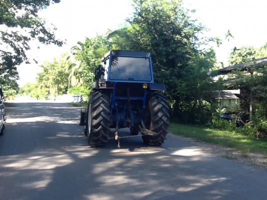 รถไถ่นาฟอร์ด 6610 แต่งสุดหล่อ แอร์เย็น เล่มพร้อม พร้อมใช้งาน เล่มติดมือ.....