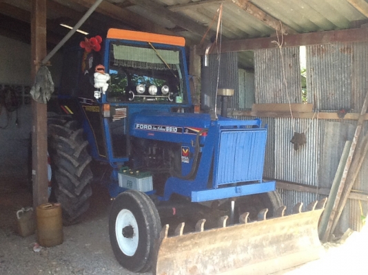 รถไถ่นาฟอร์ด 6610 แต่งสุดหล่อ แอร์เย็น เล่มพร้อม พร้อมใช้งาน เล่มติดมือ.....