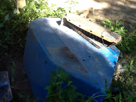 หลังคารถ และ บังโคน ของรถไถ่นาฟอร์ด พร้อมใส่ได้เลย