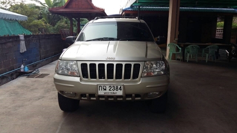 ขาย JEEP  ลิมิเต็ด  รถมือเดียวป้ายแดง ซื่อมา 2 ล้าน