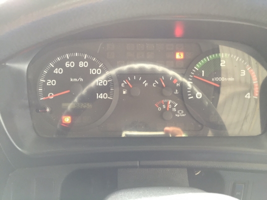 ขายHINO.Euro3.ซี่รี่ย์500. FC9JJLA เครื่องคอมมอนเรล.  175เเรงม้า.  เบรคทิฟฟี่ยาว 5.6เมตรตู้3บานปี2555(2012)สภาพสวยใครต้องการไม่ผิดหวังราคา990,000บาทจัดไฟเเนนได้ดูรถได้ที่เต็นท์รถ JJ.AUTOCAR 2 หลังวัดจันทราราม ติดถนนเพชรเกษมก.ม.ที่68.5 ฝั่งขาเข้านครปฐม-กรุ