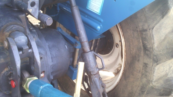 ขายรถไถFORD  6640   คานนิวฮอแลน  ปี97  สวยพร้อมใช้งาน