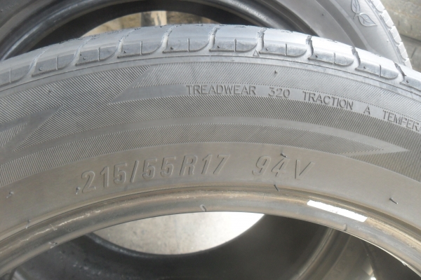 ยาง MAXXIS 215/55R17ปี13 สวยๆ 4 เส้น ราคา 3350 บาท