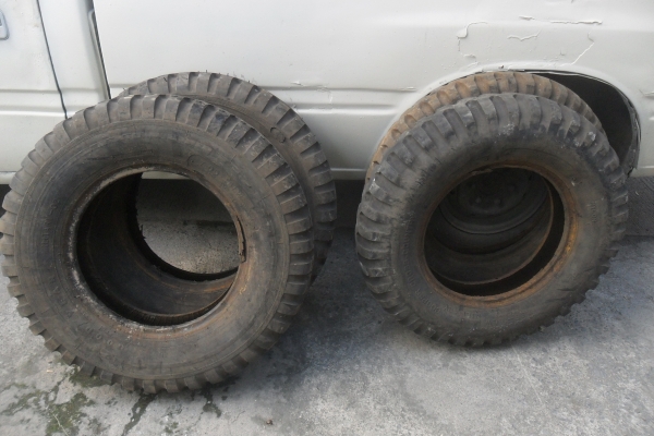 ยาง 7.00-16 ลายทหาร สวยๆ 4 เส้น ราคา 3900 บาท