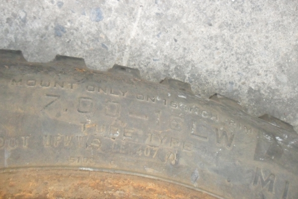 ยาง 7.00-16 ลายทหาร สวยๆ 4 เส้น ราคา 3900 บาท ยาง 7.00-16 ลายทหาร สวยๆ 4 เส้น ราคา 3900 บาท