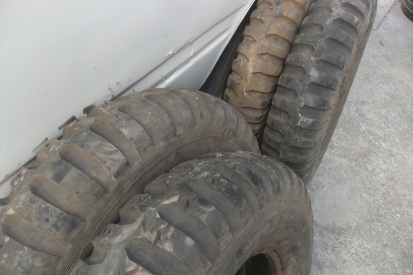 ยาง 7.00-16 ลายทหาร สวยๆ 4 เส้น ราคา 3900 บาท ยาง 7.00-16 ลายทหาร สวยๆ 4 เส้น ราคา 3900 บาท