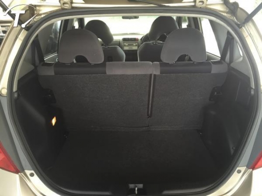 ่Jazz 04 ตัวท้อป AIRBAG ABS มือเดียว