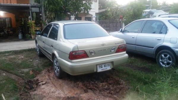 toyota soluna หยดน้ำ ออโต้ ปี 2000