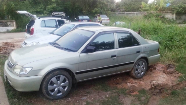 toyota soluna หยดน้ำ ออโต้ ปี 2000