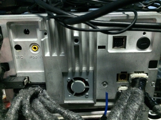 Alpine IVA-W502E รุ่นใหญ่ 24BIT USB lPOD DVD-RW MP3-RW CD-RW AUX พร้อมสายIPOD ปรีเอ้า3ชุด ช่องOptical 1ช่อง เครื่องศูนย์ Mtech มือ2