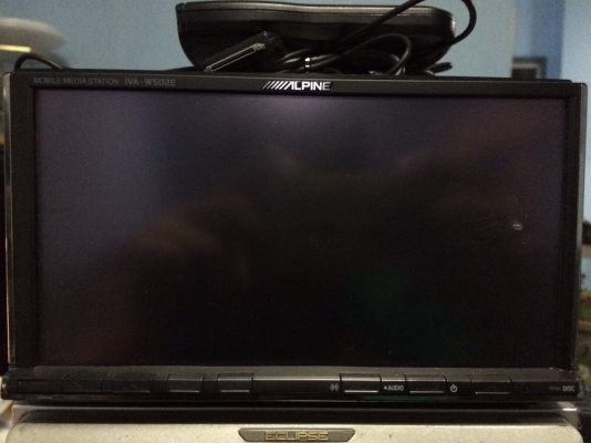 Alpine IVA-W502E รุ่นใหญ่ 24BIT USB lPOD DVD-RW MP3-RW CD-RW AUX พร้อมสายIPOD ปรีเอ้า3ชุด ช่องOptical 1ช่อง เครื่องศูนย์ Mtech มือ2