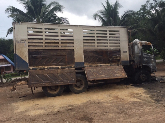 ขายรถ10ล้อดั้มพ์ไฟใหม้ HINO FM1ANLD 344แรงม้า ปี56 ตามสภาพ สนใจโทร 081-970-1072
