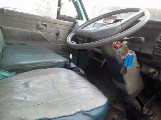 มาใหม่สวยๆๆ. NKR110. ปี37 เกียรสั้น ห้างแท้ เดิมบาง100.\% เครื่องดี คัสชีสวย ตลอดเส้น กะบะพื้นไม้สวย หัวเก๋งเดิมบางภายในครบ.  เอกสารพร้อมโอน ม79 ต้องรอ. รถประมูล30วันเอกสาร ราคา275000. ต่อรอง สนใจ0930693225. วิทยา 0821501606. สว่าง