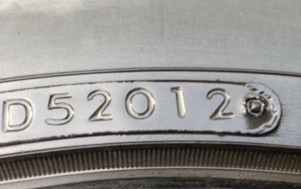 ยาง All Toyo 30 9.5 R15 จำนวน 3เส้น ดอกเยอะ กลางปี12 ราคาไม่แพง