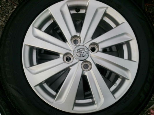 ขายแม็กยางถอดป้านแดง TOYOTA VIOS ขอย15 พร้อมยาง DUNLOP 185/60R15 ยางสัปดาห์ที่41ปี14 ตุ่มหน้ายางยังอยู่ สวยๆ จำนวน 1 ชุด พร้อมน๊อตแท้ 16 ตัว  8900