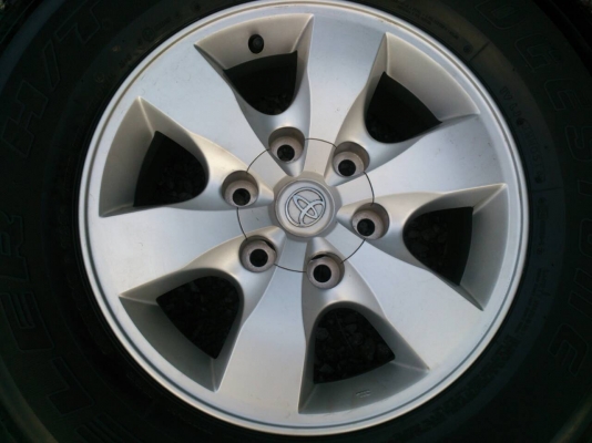 ขายแม็กยางถอดป้ายแดง TOYOTA VIGO CHAMP 265/70R16 พร้อมยางบริดสโตน ปี14 ตุ่มหน้ายางอยู่ครบทุกเส้นใหม่ๆ จำนวน 1 ชุด พร้อมน๊อตแท้ 24 ตัว ขายแม็กยางถอดป้ายแดง TOYOTA VIGO CHAMP 265/70R16 พร้อมยางบริดสโตน ปี14 ตุ่มหน้ายางอยู่ครบทุกเส้นใหม่ๆ จำนวน 1 ชุด พร้อมน๊อตแท้ 24 ตัว