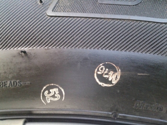 ขายแม็กยางถอดป้ายแดง TOYOTA VIGO CHAMP 265/70R16 พร้อมยางบริดสโตน ปี14 ตุ่มหน้ายางอยู่ครบทุกเส้นใหม่ๆ จำนวน 1 ชุด พร้อมน๊อตแท้ 24 ตัว ขายแม็กยางถอดป้ายแดง TOYOTA VIGO CHAMP 265/70R16 พร้อมยางบริดสโตน ปี14 ตุ่มหน้ายางอยู่ครบทุกเส้นใหม่ๆ จำนวน 1 ชุด พร้อมน๊อตแท้ 24 ตัว