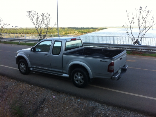 ISUZU - HI-LANDERรถบ้านสภาพเดิมๆทั้งคันพร้อมใช้ พร้อมโอน278000ราคาถูก