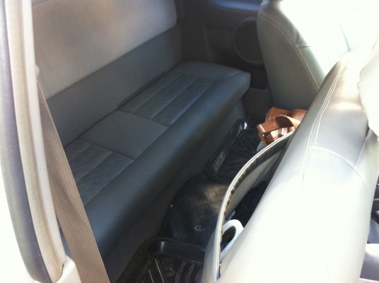 ISUZU - HI-LANDERรถบ้านสภาพเดิมๆทั้งคันพร้อมใช้ พร้อมโอน278000ราคาถูก