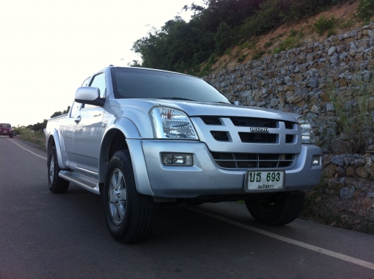 ISUZU - HI-LANDERรถบ้านสภาพเดิมๆทั้งคันพร้อมใช้ พร้อมโอน278000ราคาถูก