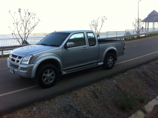 ISUZU - HI-LANDERรถบ้านสภาพเดิมๆทั้งคันพร้อมใช้ พร้อมโอน278000ราคาถูก