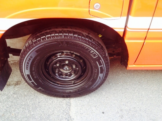 ขาย ISUZU DRAGON EYE 4 ประตู ปี 99 ราคา 128,000 บาทเครื่องเดิมๆ แรงดี 2.5 เทอร์โบ สุดประหยัด รถเดิมๆ บางๆ  พวงมาลัยเพาเวอร์ กระจกไฟฟ้า เซ็นทรัลล็อค ติดต่อคุณเอ๋ 092-6356419