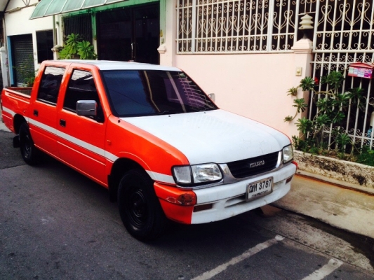 ขาย ISUZU DRAGON EYE 4 ประตู ปี 99 ราคา 128,000 บาทเครื่องเดิมๆ แรงดี 2.5 เทอร์โบ สุดประหยัด รถเดิมๆ บางๆ  พวงมาลัยเพาเวอร์ กระจกไฟฟ้า เซ็นทรัลล็อค ติดต่อคุณเอ๋ 092-6356419