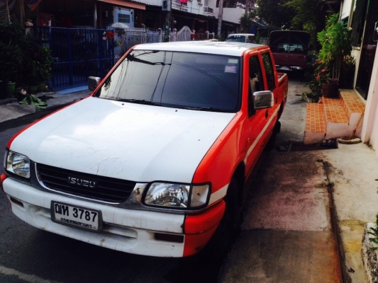 ขาย ISUZU DRAGON EYE 4 ประตู ปี 99 ราคา 128,000 บาทเครื่องเดิมๆ แรงดี 2.5 เทอร์โบ สุดประหยัด รถเดิมๆ บางๆ  พวงมาลัยเพาเวอร์ กระจกไฟฟ้า เซ็นทรัลล็อค ติดต่อคุณเอ๋ 092-6356419