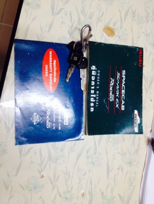 ขาย ISUZU DRAGON EYE 4 ประตู ปี 99 ราคา 128,000 บาทเครื่องเดิมๆ แรงดี 2.5 เทอร์โบ สุดประหยัด รถเดิมๆ บางๆ  พวงมาลัยเพาเวอร์ กระจกไฟฟ้า เซ็นทรัลล็อค ติดต่อคุณเอ๋ 092-6356419