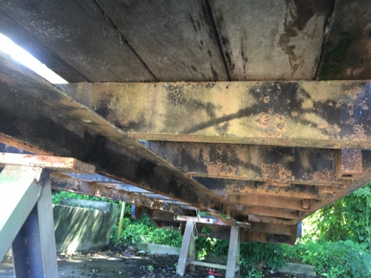 หางปลา...กระบะบรรทุกท้ายลาดสิบล้อ...สภาพดีใช้ได้