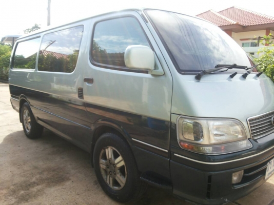 จัดมาอย่างสวยครับtoyota 2400ccเบนซินโรงงานตัวนอกแก๊สเรียบร้อย