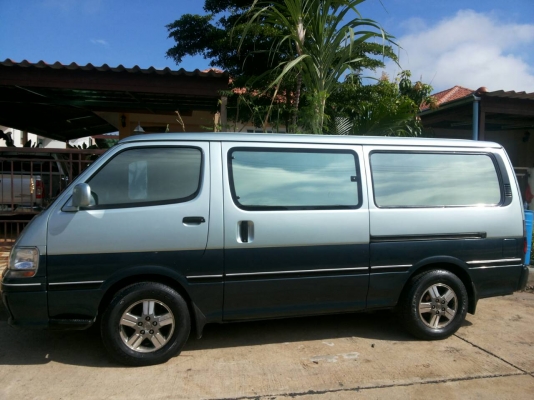 จัดมาอย่างสวยครับtoyota 2400ccเบนซินโรงงานตัวนอกแก๊สเรียบร้อย