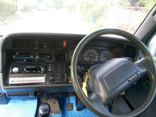 จัดมาอย่างสวยครับtoyota 2400ccเบนซินโรงงานตัวนอกแก๊สเรียบร้อย