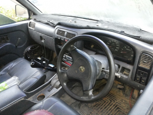 ขายนิสสันบิ๊เอ็มปี40เครื่อง2.7ฝาแดง ขายนิสสันบิ๊เอ็มปี40เครื่อง2.7ฝาแดง