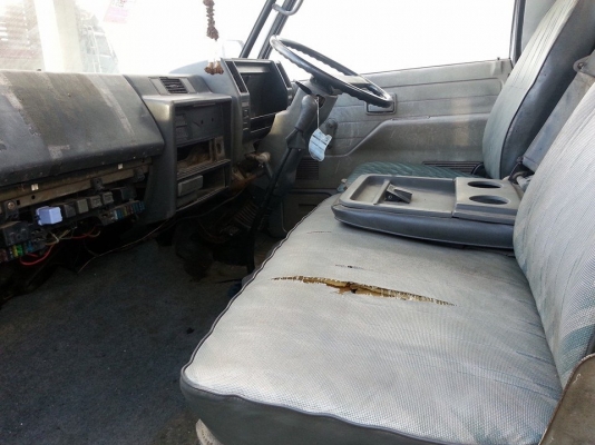 ขายรถ4ล้อ เครื่อง2800 สภาพพร้อมใช้งาน เอกสารพร้อมโอน สนใจโทร 090-8588220คุณนะ 093-3258446คุณบิว หรือเข้าดูสินค้าอื่นๆได้ที่ www.truck.in.th/498 หรือเพจFacebook ณรงค์ ซื้อขายรถมือสอง (เว็บไซต์ส่วนตัว) หรือFacebook ตลาดรถมือสอง คุณนะ