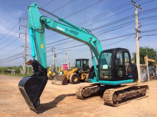 ขายรถแบคโฮ KOBELCO SK135SR ปี 2002 สภาพสวยพร้อมใช้งาน รถนอกนำเข้าเองจากญี่ปุ่น มีVDOการทำงานครับ