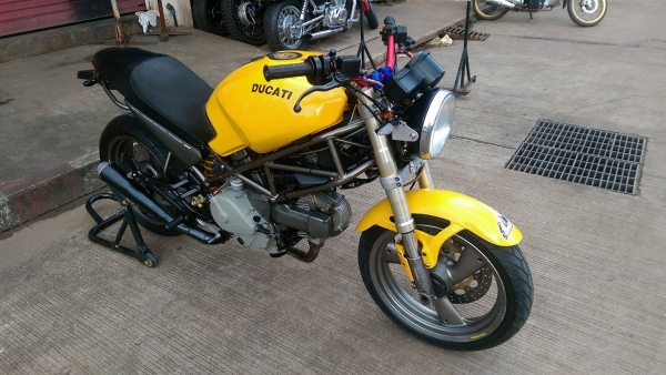 ขายคับ DUCATI M400 ปี1998 ท่อคู่ลั่นๆ แฮนด์แต่ง ยางหน้าหลังเต็ม สรรพสามิตรตัวจริง สวยๆ ราคา 78500 บาท ส่งได้ทั่วไทยคับ สนใจติดต่อ 087-6909956 คลิปวิดีโอคับ https://www.facebook.com/video.php?v=1758051147755821