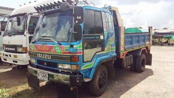 ขายดั้มร็อกกี้195แรง พ.เพาเวอร์ เบรกทิฟฟี่ ภายในสวย แอร์เย็น สภาพพร้อมใช้งาน เอกสารพร้อมโอน สนใจโทร 090-8588220คุณนะ 093-3258446คุณบิว หรือเข้าดูสินค้าอื่นๆได้ที่ www.truck.in.th/498 หรือเพจFacebook ณรงค์ ซื้อขายรถมือสอง (เว็บไซต์ส่วนตัว) หรือFacebook ตลา